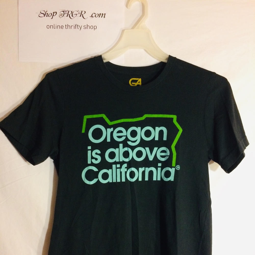 Oregon is Above California Medium Black TShirt